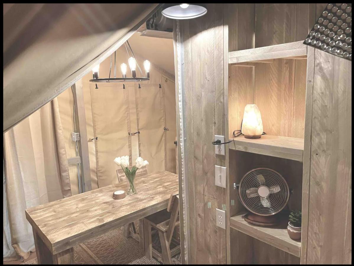 Hotel Firefly Season Glamping Sevierville Exterior foto
